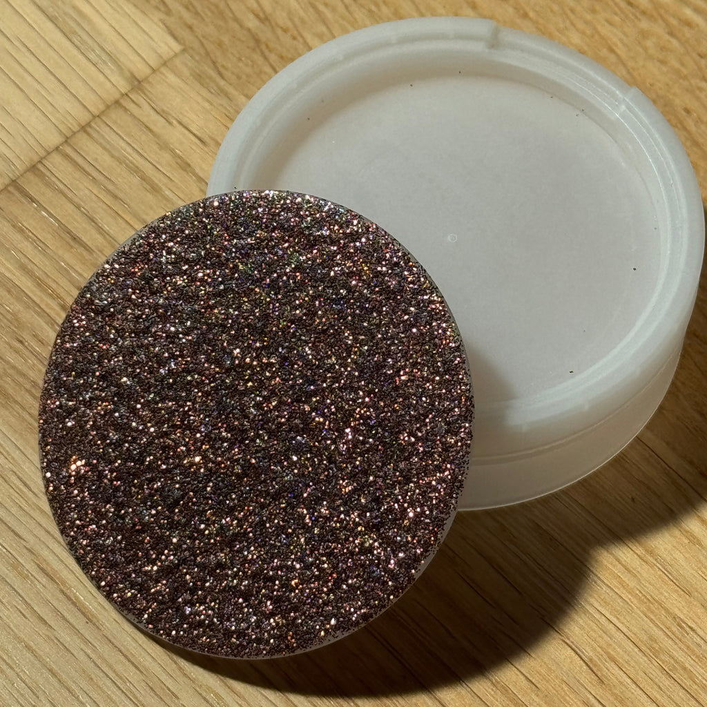 Glitter Pouch Dose – Braun